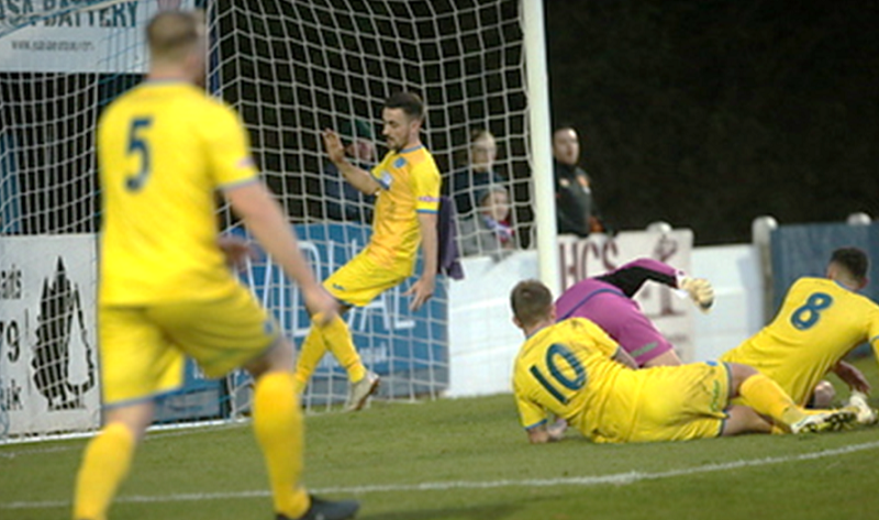 The Taunton players defend in numbers to thwart Conor McDonagh’s effort in there last visit to the Webbswood