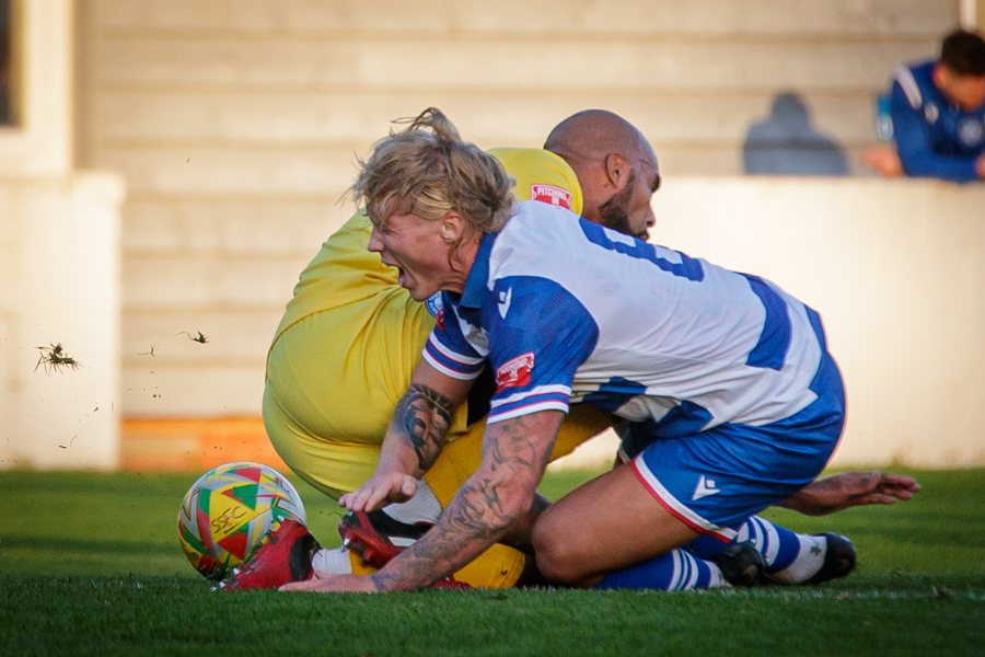 A tackle by Darren Mullings on George Dowling led to a red card