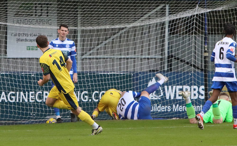 Plymouth grab an early goal by Callum Hall