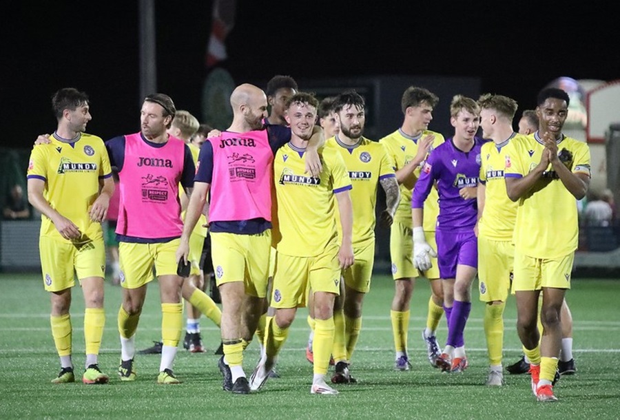 The players celebrate the 1-0 win at Bishops Cleeve