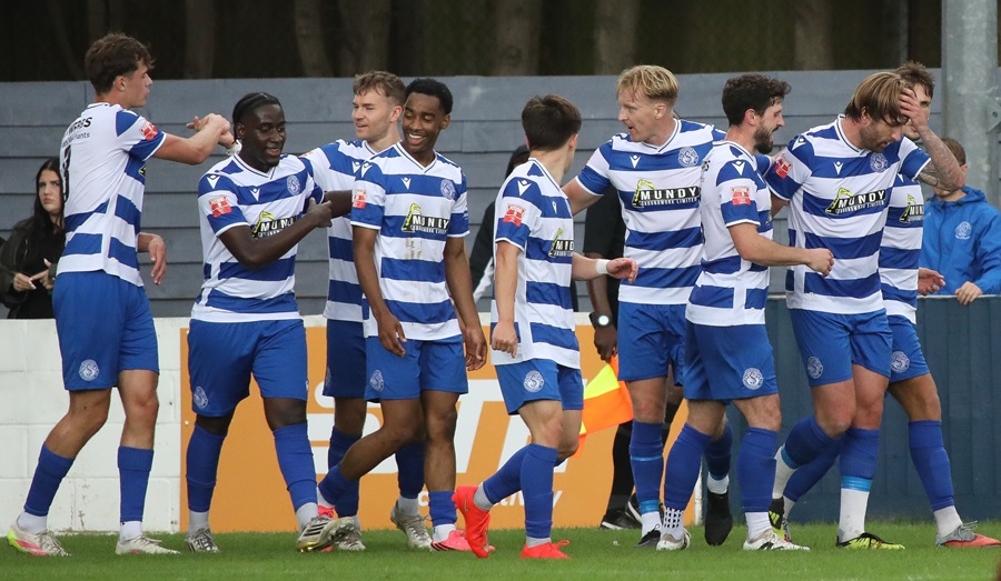 The players celebrate Tawana Changa’s goal