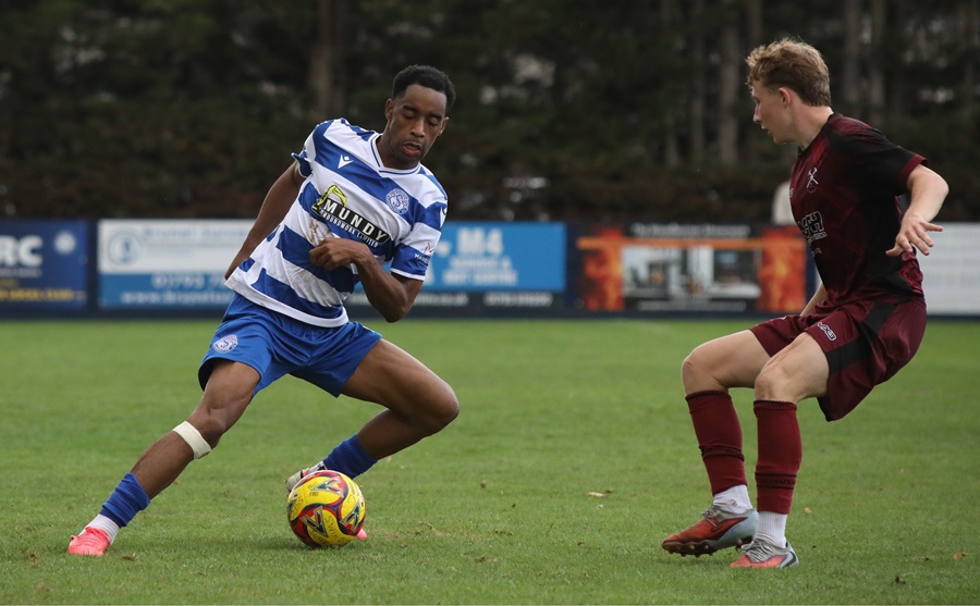 Sal abubakar was a handful for the Paulton defence for all the 90 minutes he was on the pitch!