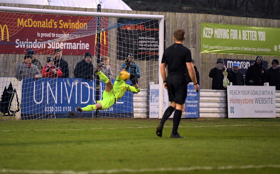 Tyler Harvey secure Truro’s win from the penalty spot but keeper Martin Horsell was so close to saving the spot kick!
