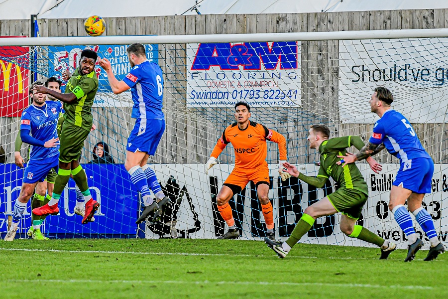 Mat Liddiard heads wide from a corner