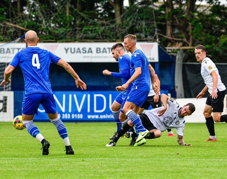 Zack Kotwica is brought down by Hungerford’s Callum Willmoth