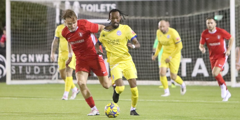 Bracknell Town 4 Marine 2.