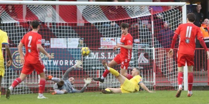 Frome Town 3 Marine 0