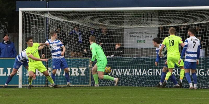 Marine 1 Hungerford Town 3