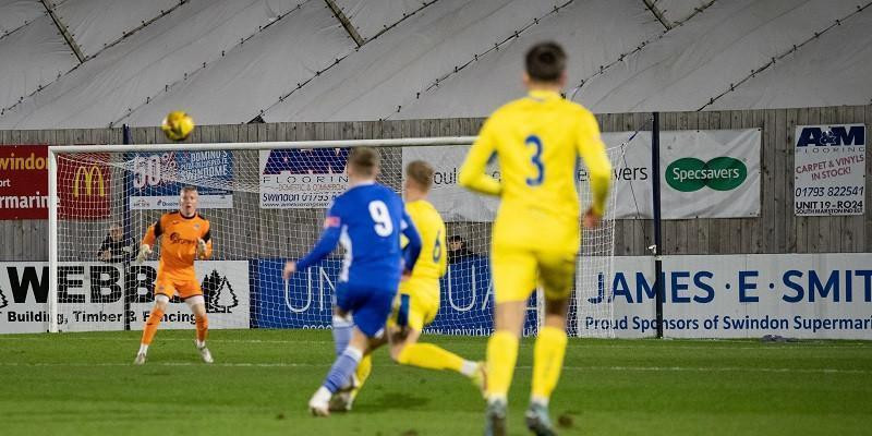 Marine 1 Taunton Town 2