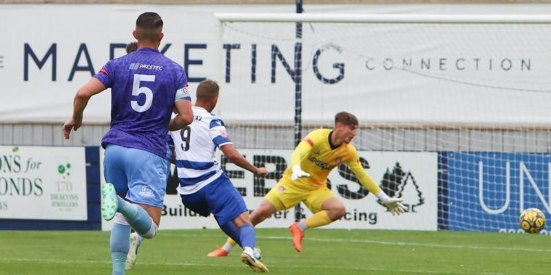 Marine 1 Poole Town 1.